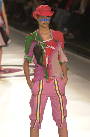 desfile-alexandreherchcovitch-saopauloverao2003rtw-131