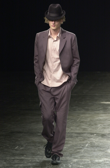 desfile-alexandreherchcovitchmen-saopauloverao2003rtw-104