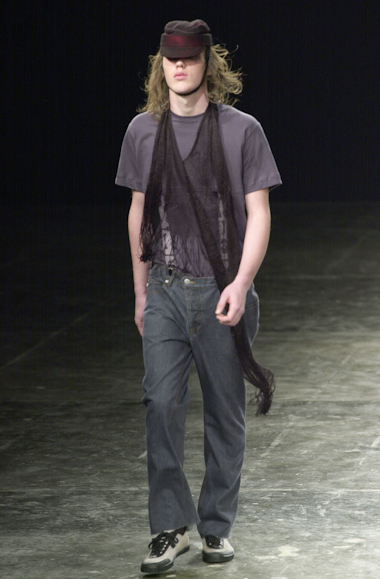desfile-alexandreherchcovitchmen-saopauloverao2003rtw-106