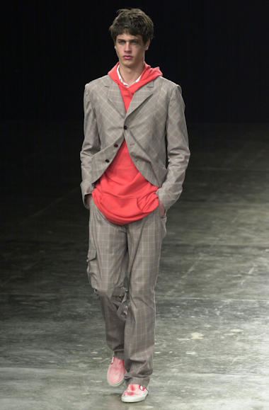 desfile-alexandreherchcovitchmen-saopauloverao2003rtw-116