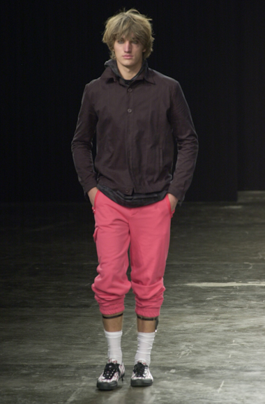 desfile-alexandreherchcovitchmen-saopauloverao2003rtw-119