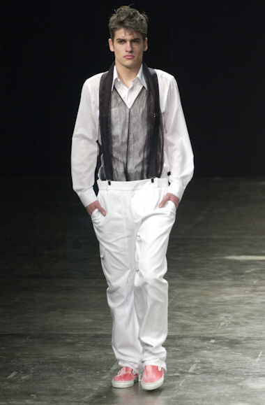 desfile-alexandreherchcovitchmen-saopauloverao2003rtw-121