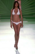 desfile-aguadecoco-saopauloverao2003rtw-43