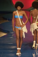desfile-aguadoce-saopauloverao2003rtw-105