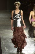 desfile-andrelima-saopauloverao2003rtw-110