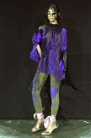 desfile-andrelima-saopauloverao2003rtw-116
