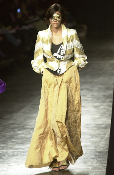 desfile-andrelima-saopauloverao2003rtw-117