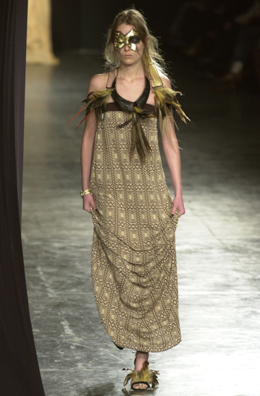 desfile-andrelima-saopauloverao2003rtw-120