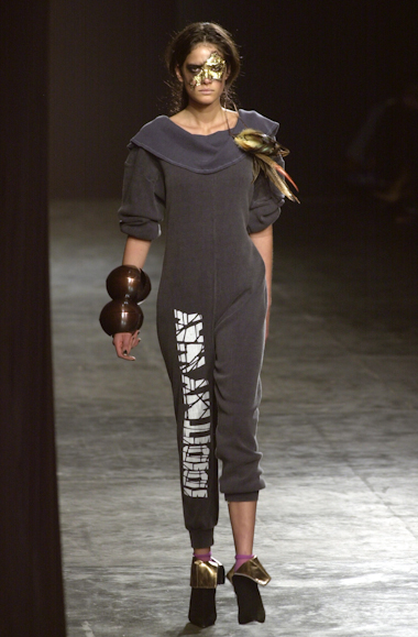 desfile-andrelima-saopauloverao2003rtw-131
