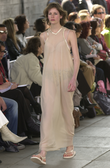 desfile-fausehaten-spfwverao2003-116