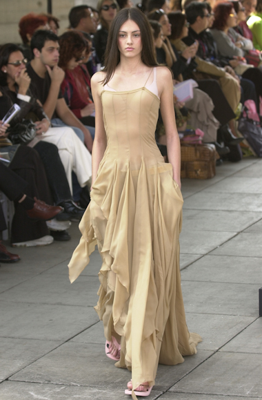 desfile-fausehaten-spfwverao2003-125
