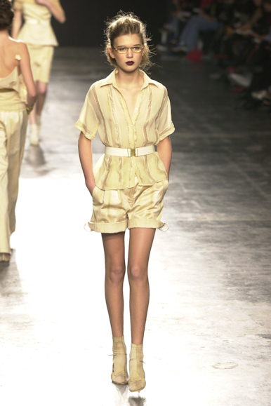 desfile-renatoloureiro-verao2003spfw-019