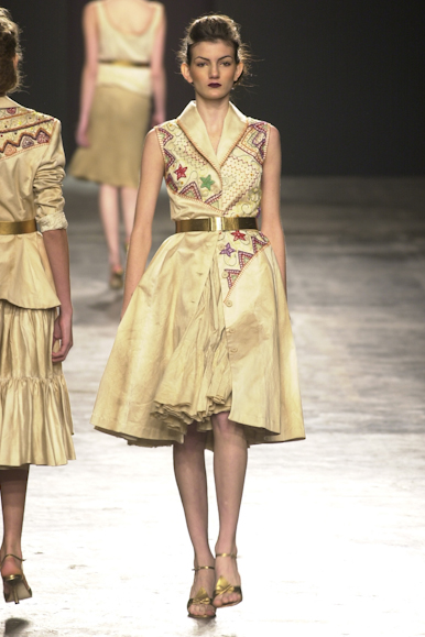 desfile-renatoloureiro-verao2003spfw-030