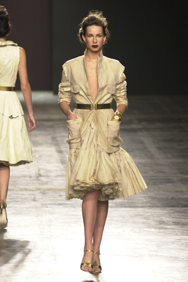 desfile-renatoloureiro-verao2003spfw-048