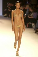 desfile-rosacha-verao2003spfw-004