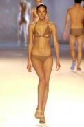 desfile-rosacha-verao2003spfw-017