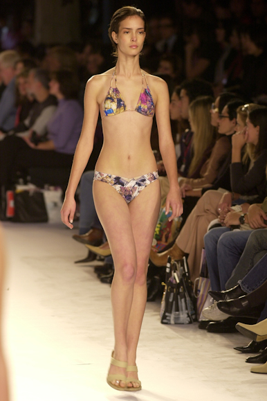 desfile-rosacha-verao2003spfw-024