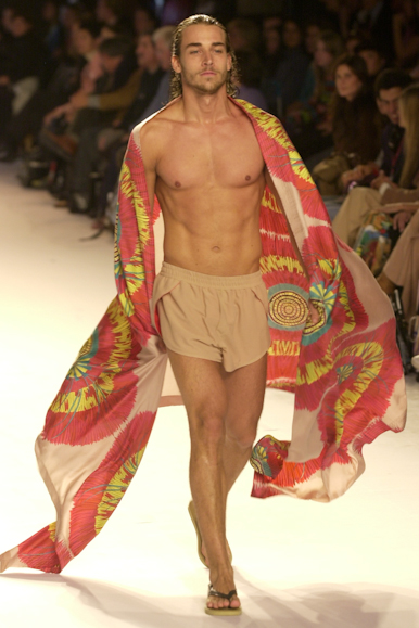 desfile-rosacha-verao2003spfw-047