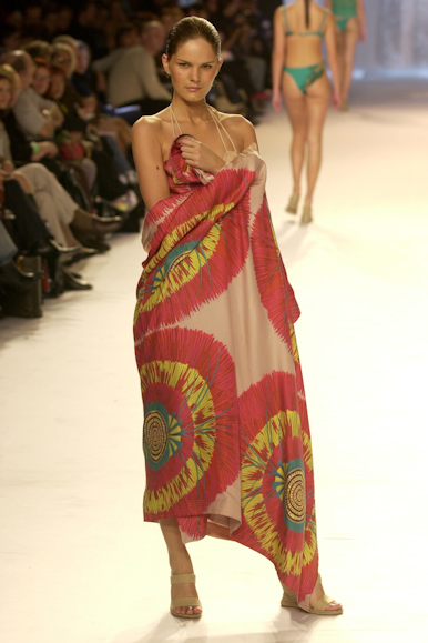 desfile-rosacha-verao2003spfw-049