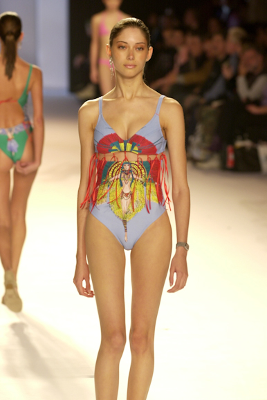 desfile-rosacha-verao2003spfw-052