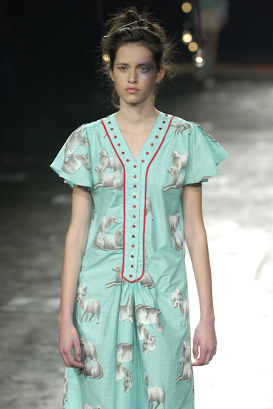 desfile-ronaldofraga-verao2003spfw-031
