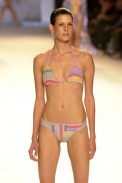 desfile-rosacha-verao2003spfw-068