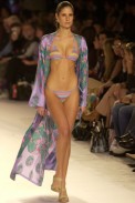 desfile-rosacha-verao2003spfw-069