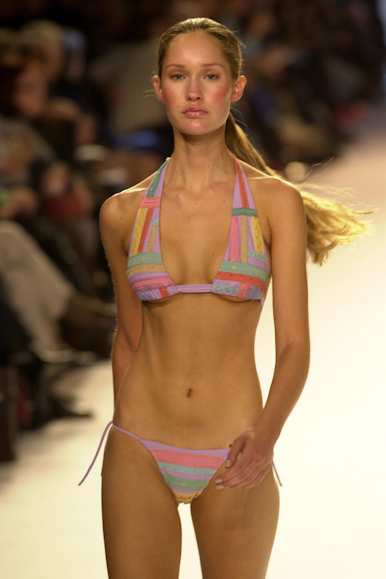 desfile-rosacha-verao2003spfw-070