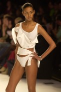 desfile-rosacha-verao2003spfw-080