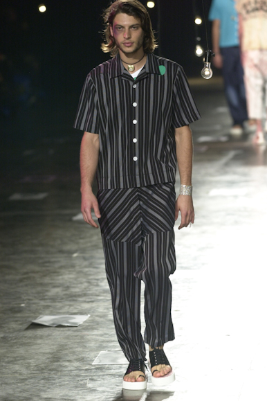desfile-ronaldofraga-verao2003spfw-087