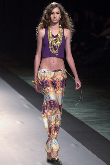 desfile-triton-verao2003spfw-060