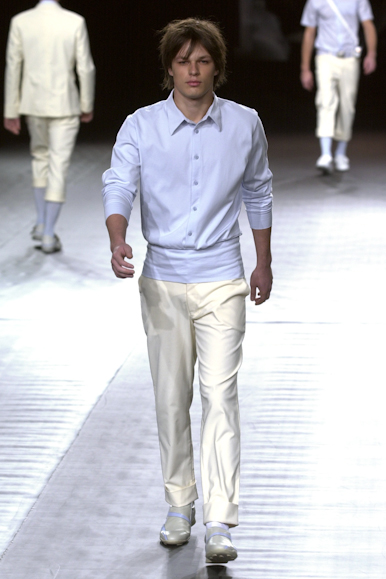 desfile-vrom-verao2003spfw-003