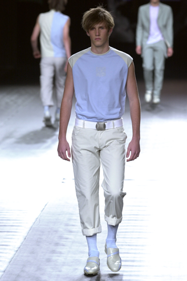 desfile-vrom-verao2003spfw-007