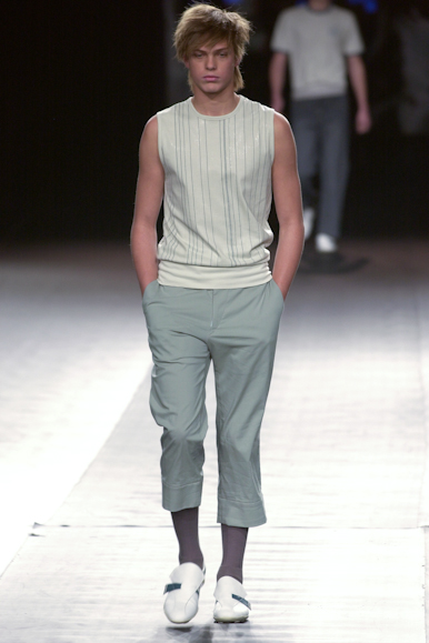 desfile-vrom-verao2003spfw-015