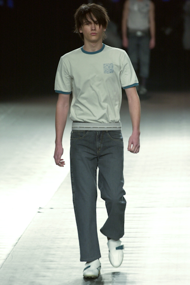 desfile-vrom-verao2003spfw-016