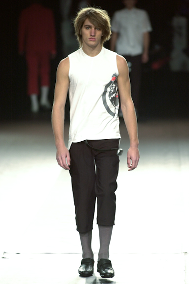 desfile-vrom-verao2003spfw-051