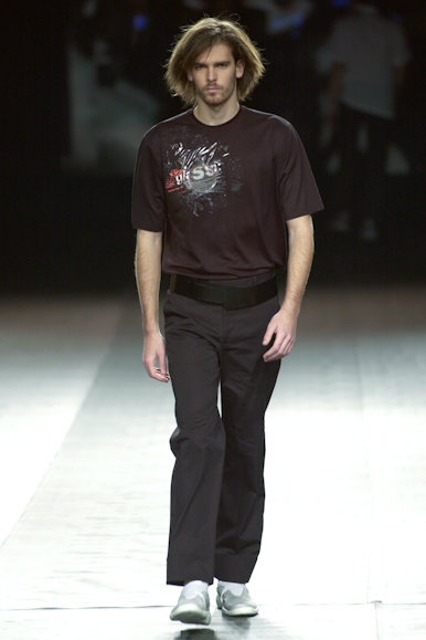 desfile-vrom-verao2003spfw-055