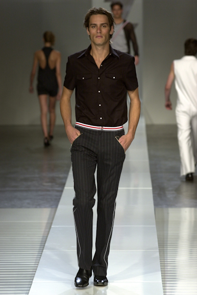 desfile-zoomp-verao2003spfw-122