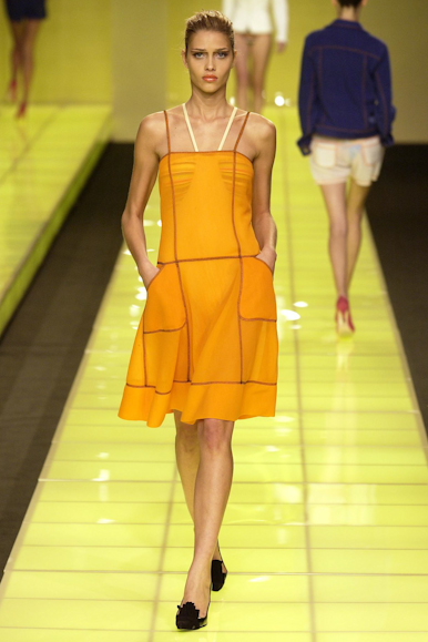 desfiles-cori-spverao2004rtw-101
