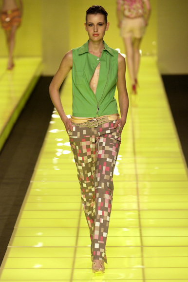 desfiles-cori-spverao2004rtw-111