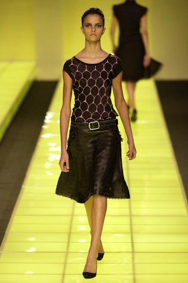 desfiles-cori-spverao2004rtw-115