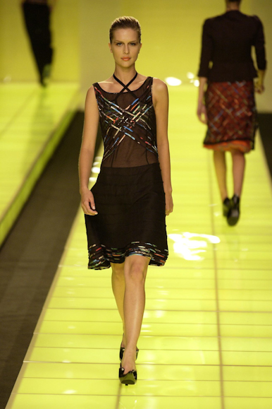 desfiles-cori-spverao2004rtw-124