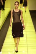 desfiles-cori-spverao2004rtw-125