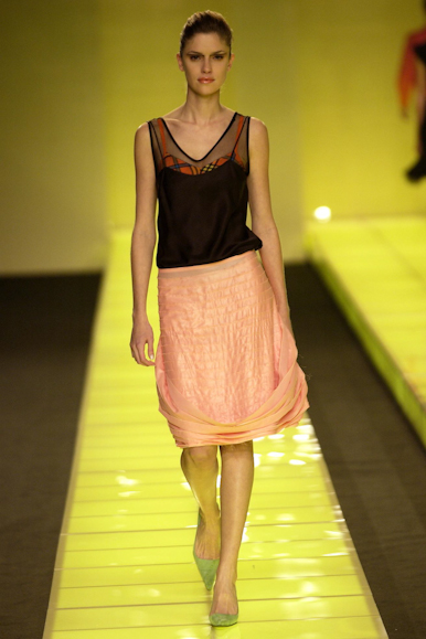 desfiles-cori-spverao2004rtw-136