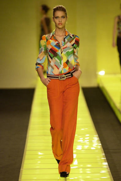 desfiles-cori-spverao2004rtw-145