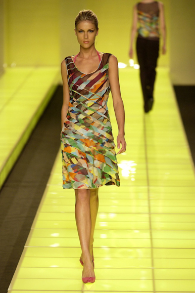 desfiles-cori-spverao2004rtw-151