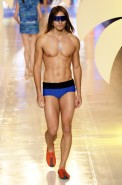 desfiles-aguadecoco-spverao2004rtw-104