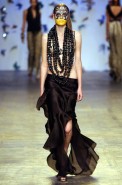 desfiles-andrelima-spverao2004rtw-110