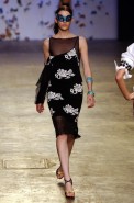 desfiles-andrelima-spverao2004rtw-113