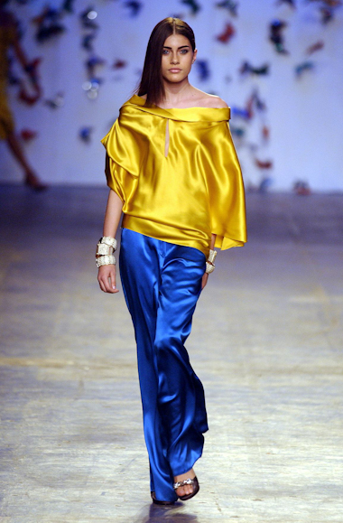 desfiles-andrelima-spverao2004rtw-119